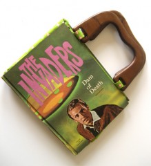 book handbag Cest bientôt Noël ! Recyclez vos vieilleries !