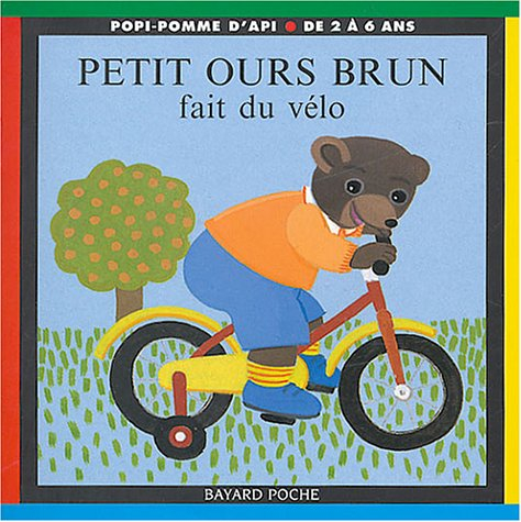 petit ours brun fait du vélo
