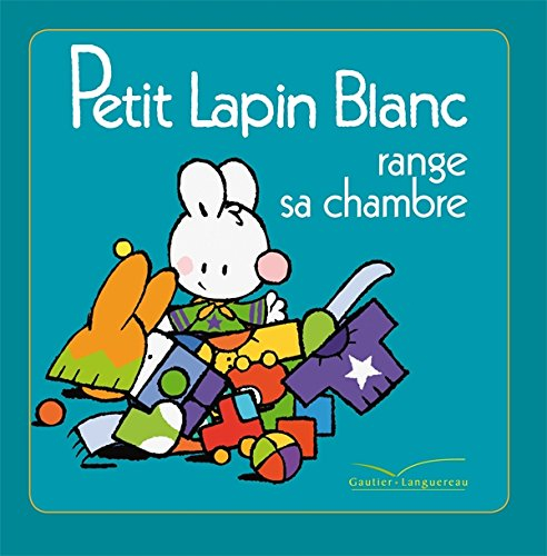 Petit Lapin blanc range sa chambre