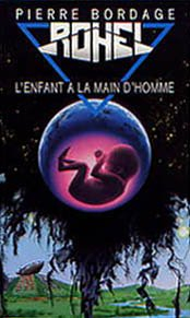 l'enfant à la main d'homme