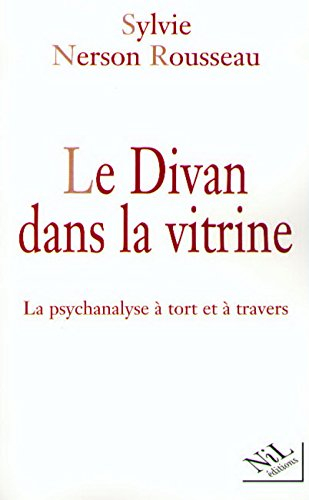 Le divan dans la vitrine