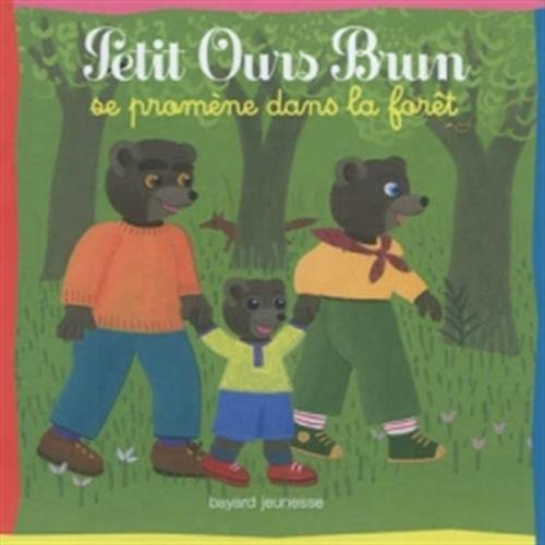 Petit Ours Brun se promène dans la forêt